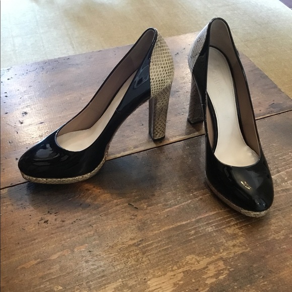 CHLOE BLK PAT/SNAKE ROUND TOE STACK HEEL PUMP *8.5 - Picture 6 of 15